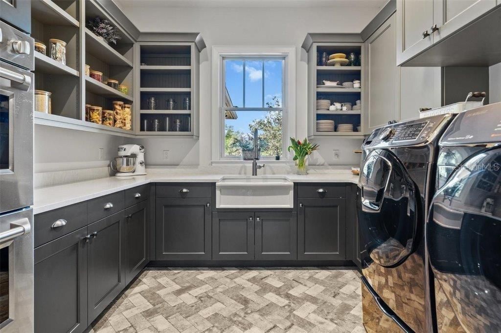 En Venta: $4,950,000 (3 camas, 3 baños, 2888 Pies cuadrados)