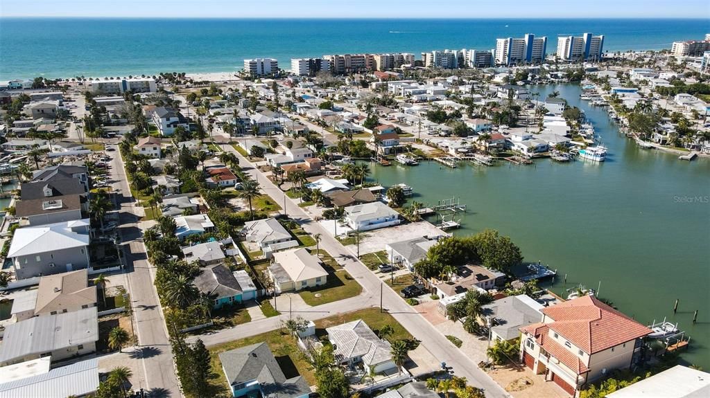 En Venta: $750,000 (3 camas, 3 baños, 1654 Pies cuadrados)