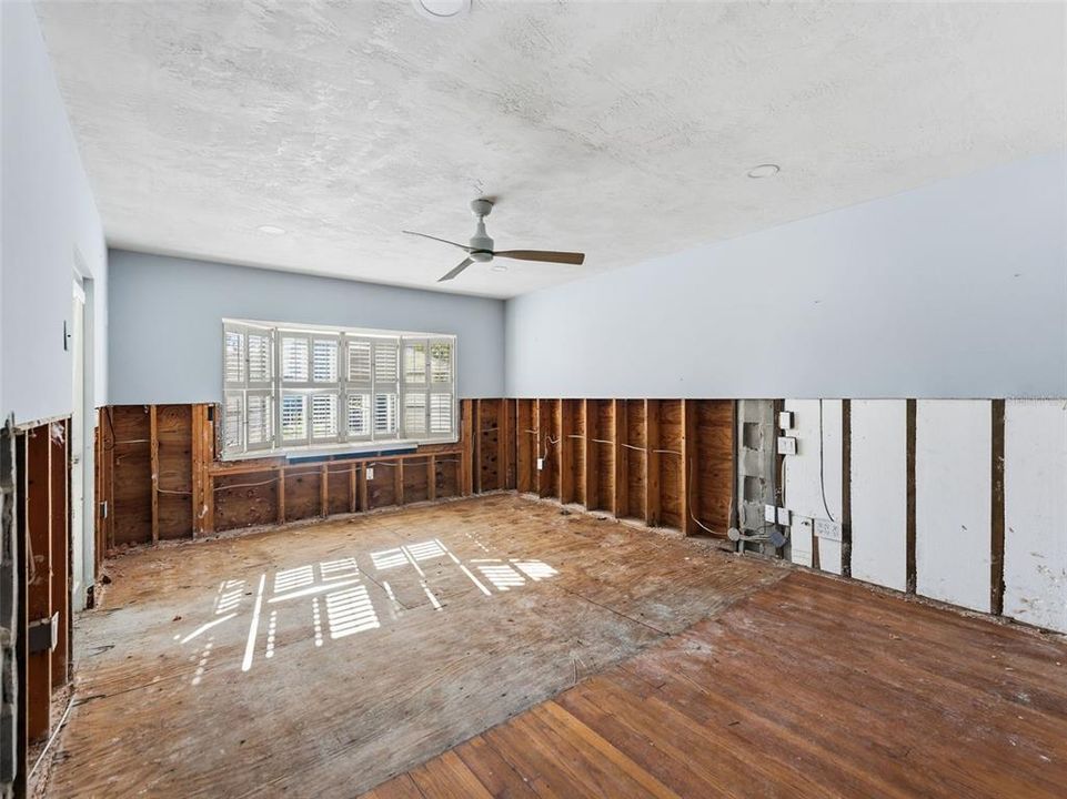 En Venta: $750,000 (3 camas, 3 baños, 1654 Pies cuadrados)