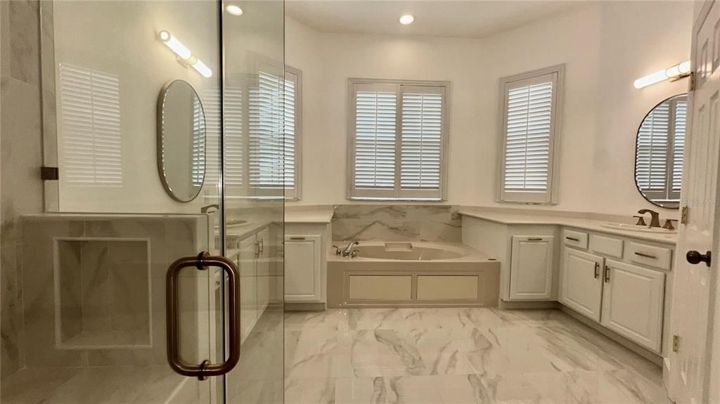 En Renta: $2,295 (2 camas, 2 baños, 2038 Pies cuadrados)