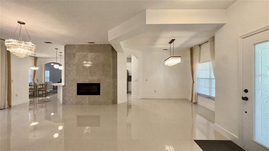 En Renta: $2,295 (2 camas, 2 baños, 2038 Pies cuadrados)