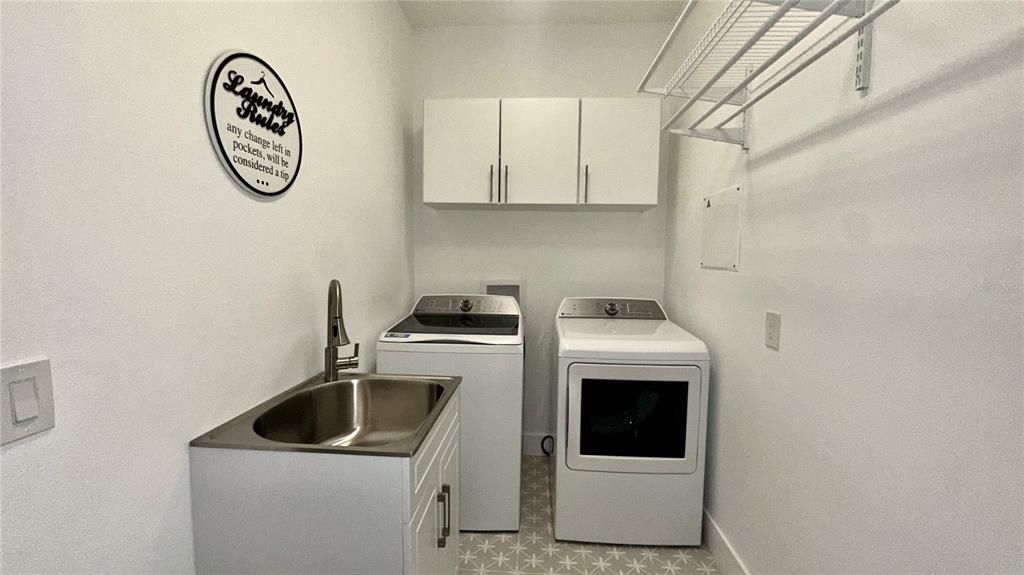 En Renta: $2,295 (2 camas, 2 baños, 2038 Pies cuadrados)