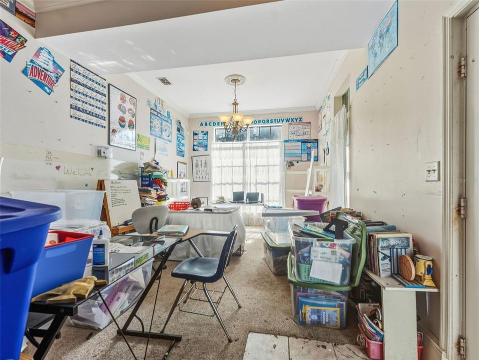 待售: $599,000 (5 贝兹, 4 浴室, 4744 平方英尺)