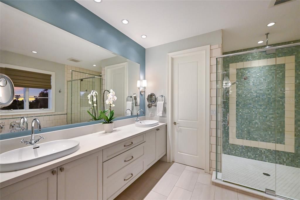 For Sale: $4,850,000 (4 beds, 4 baths, 4213 Square Feet)