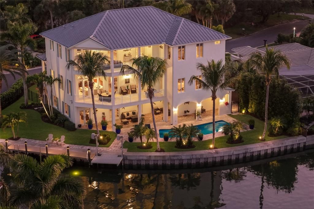 For Sale: $4,850,000 (4 beds, 4 baths, 4213 Square Feet)