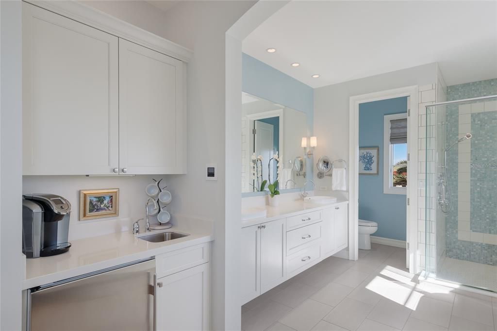 For Sale: $4,850,000 (4 beds, 4 baths, 4213 Square Feet)