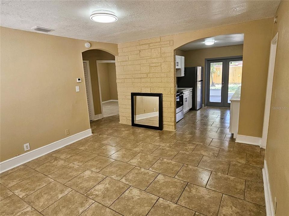 En Renta: $2,145 (3 camas, 2 baños, 948 Pies cuadrados)