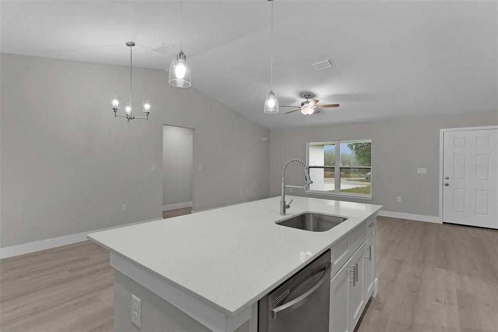 Active With Contract: $264,900 (3 beds, 2 baths, 1448 Square Feet)
