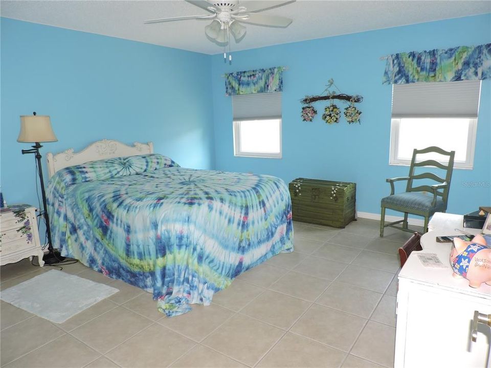 For Sale: $298,700 (3 beds, 2 baths, 1773 Square Feet)