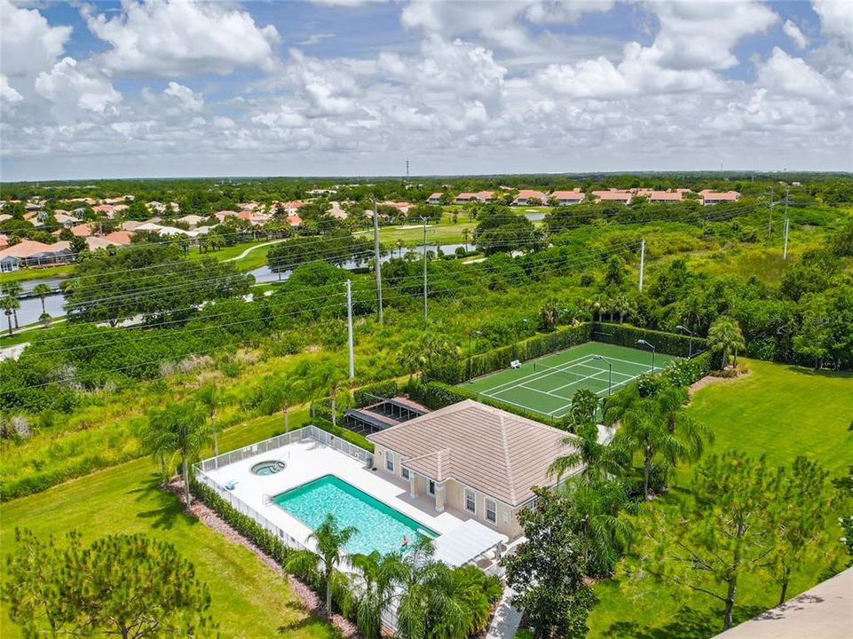 En Venta: $259,900 (2 camas, 2 baños, 1320 Pies cuadrados)