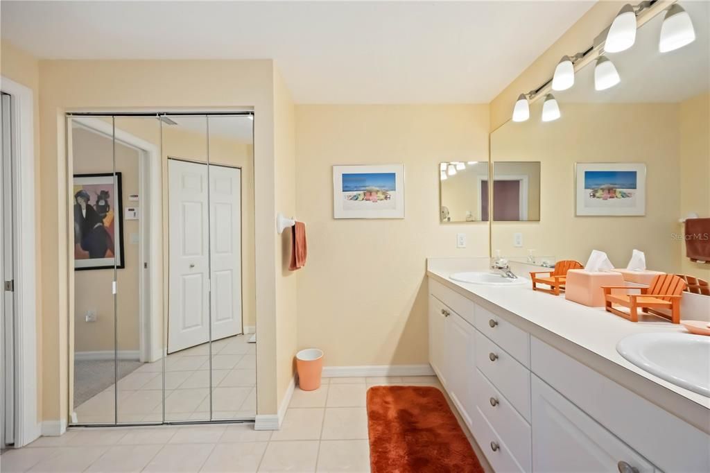 En Venta: $259,900 (2 camas, 2 baños, 1320 Pies cuadrados)