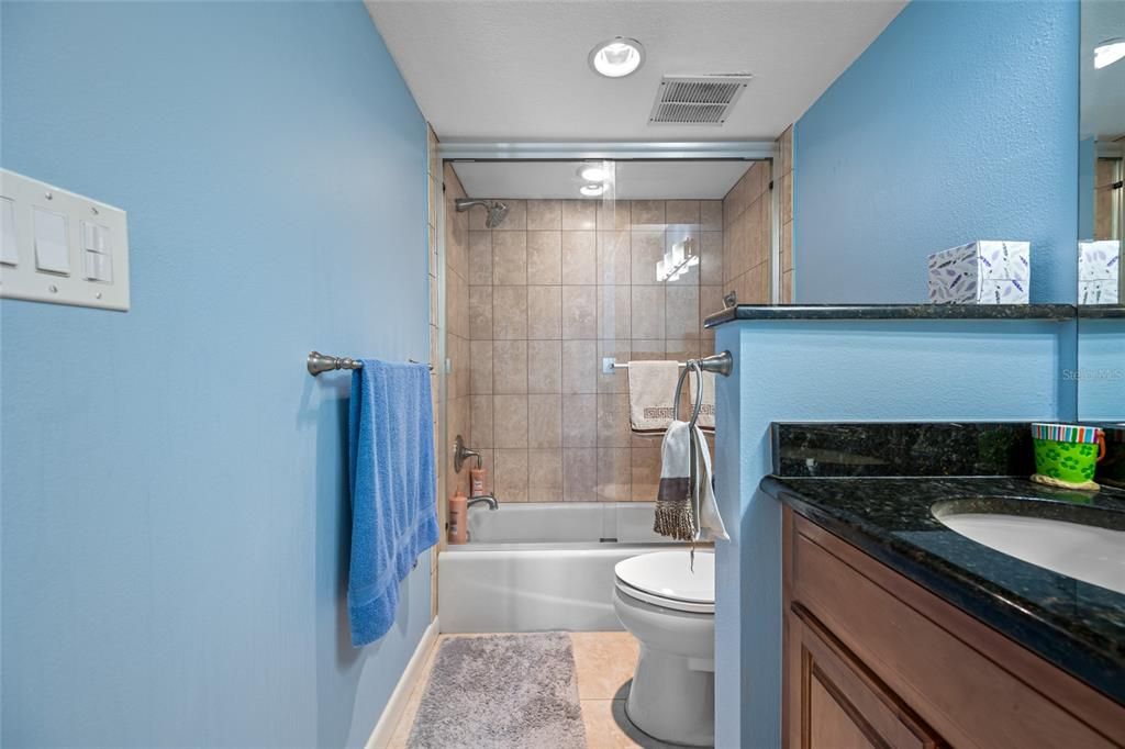 En Venta: $1,275,000 (2 camas, 2 baños, 1510 Pies cuadrados)