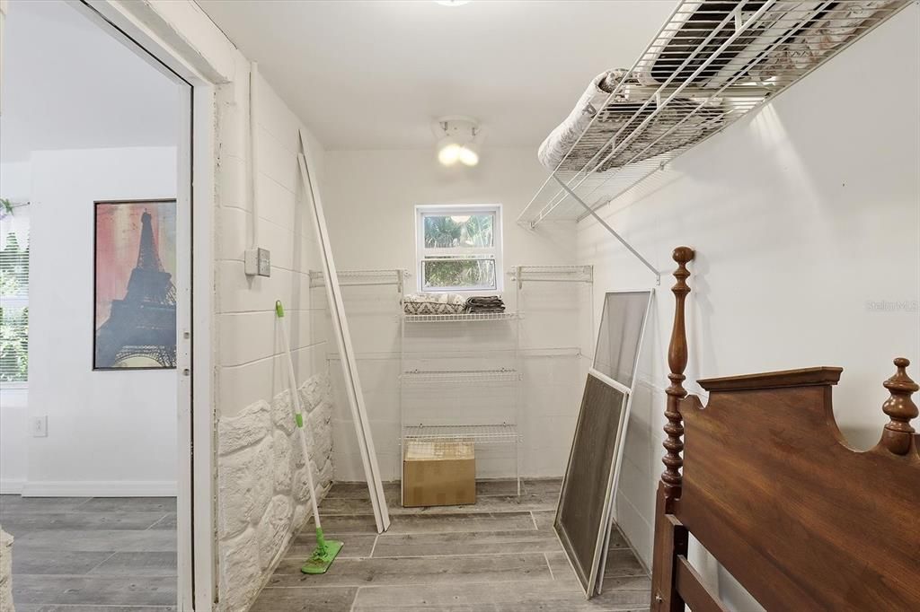 For Sale: $399,000 (3 beds, 3 baths, 1342 Square Feet)