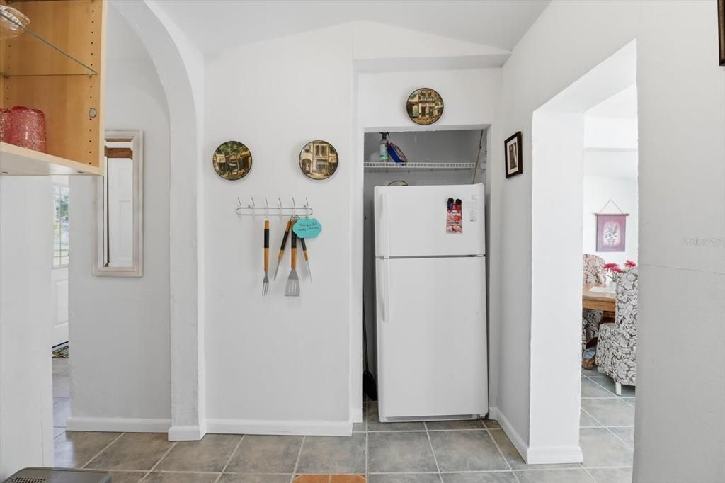 For Sale: $399,000 (3 beds, 3 baths, 1342 Square Feet)