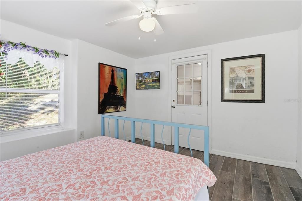 For Sale: $399,000 (3 beds, 3 baths, 1342 Square Feet)