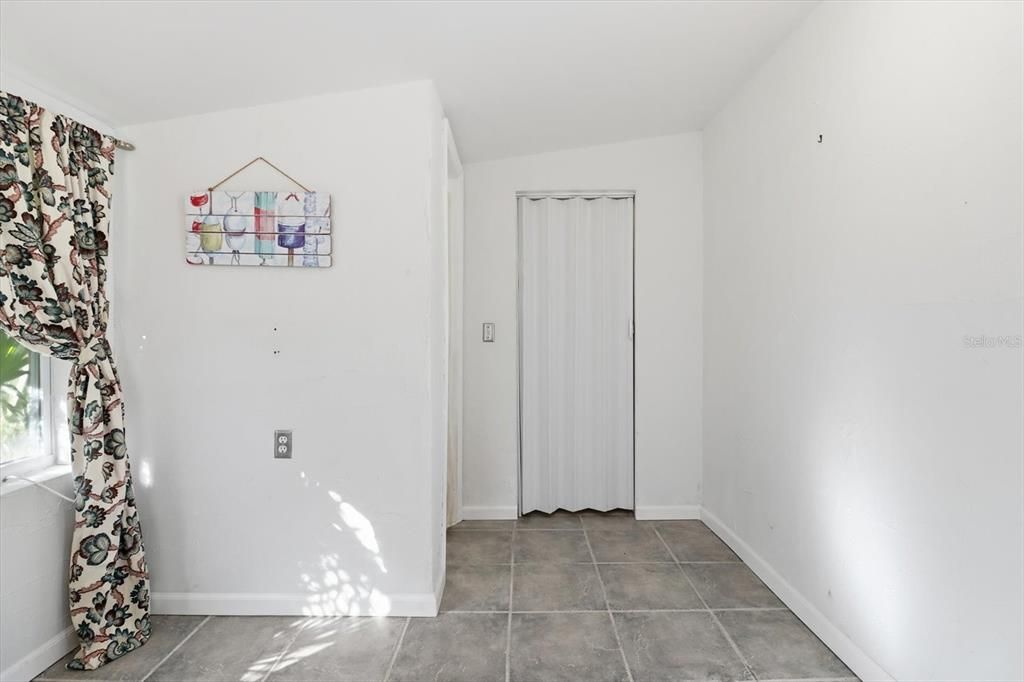 For Sale: $399,000 (3 beds, 3 baths, 1342 Square Feet)