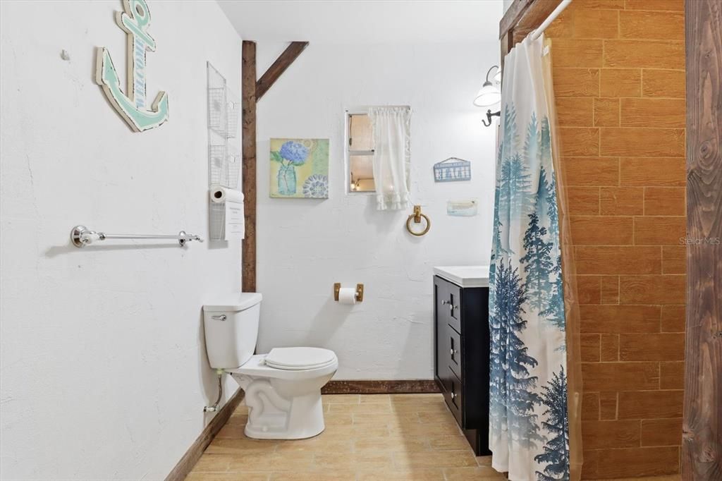 For Sale: $399,000 (3 beds, 3 baths, 1342 Square Feet)