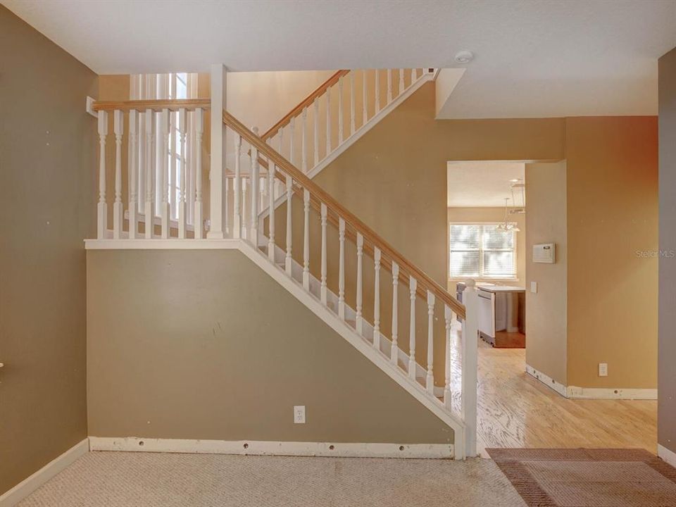 待售: $625,000 (4 贝兹, 2 浴室, 2450 平方英尺)