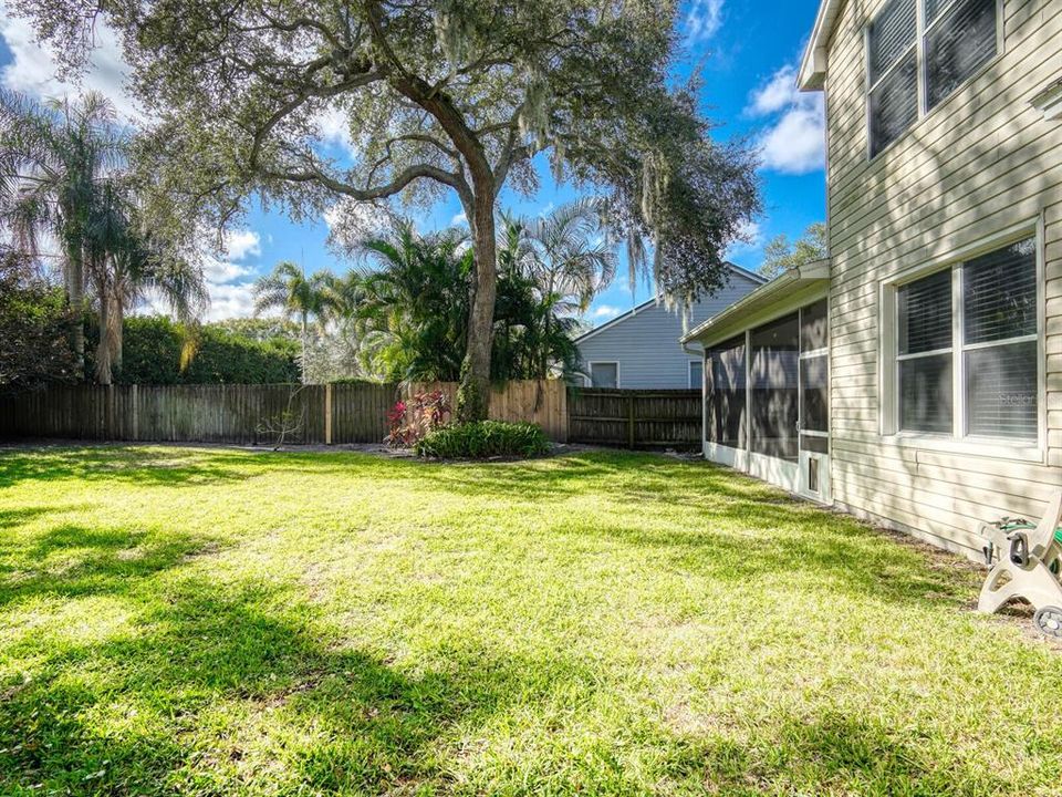 待售: $625,000 (4 贝兹, 2 浴室, 2450 平方英尺)