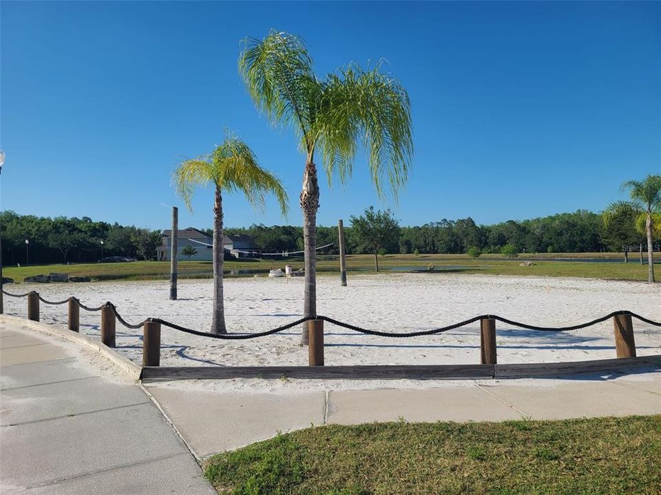 For Rent: $2,200 (3 beds, 3 baths, 1504 Square Feet)