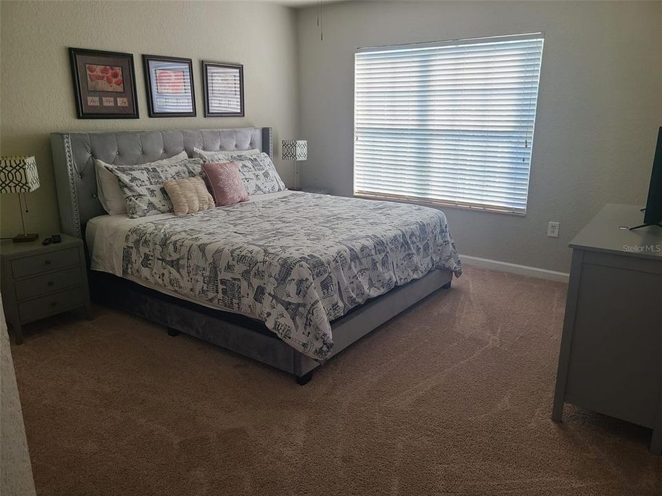 For Rent: $2,200 (3 beds, 3 baths, 1504 Square Feet)