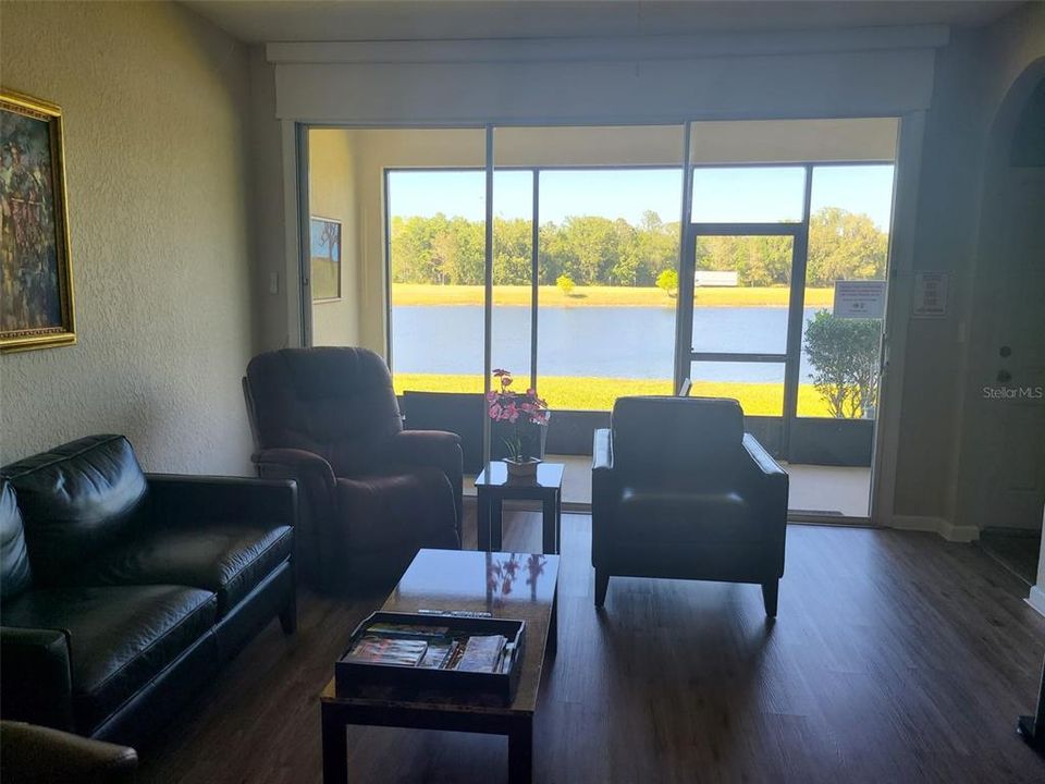 For Rent: $2,200 (3 beds, 3 baths, 1504 Square Feet)