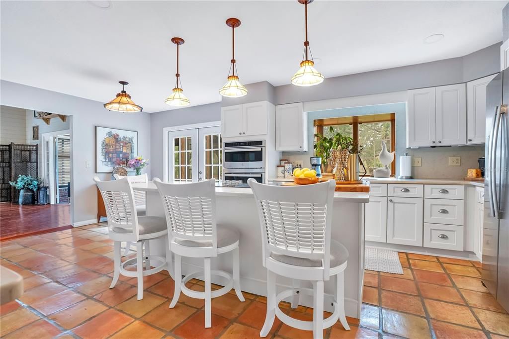 出租: $4,200 (3 贝兹, 3 浴室, 3285 平方英尺)