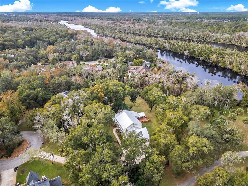 出租: $4,200 (3 贝兹, 3 浴室, 3285 平方英尺)