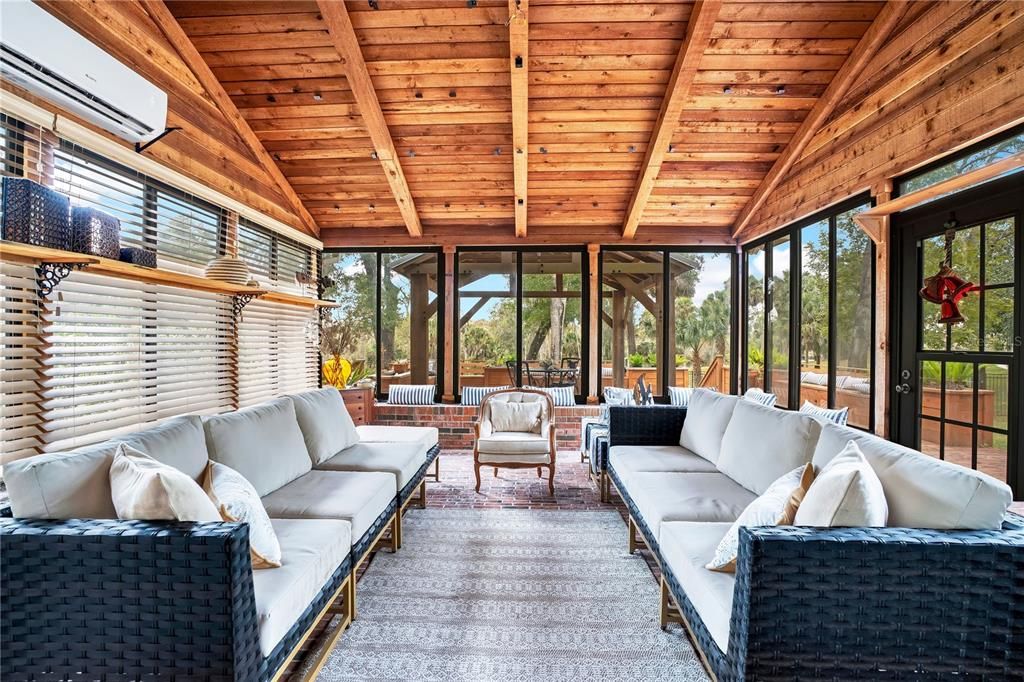 出租: $4,200 (3 贝兹, 3 浴室, 3285 平方英尺)