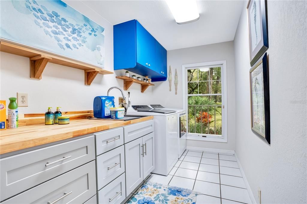 出租: $4,200 (3 贝兹, 3 浴室, 3285 平方英尺)