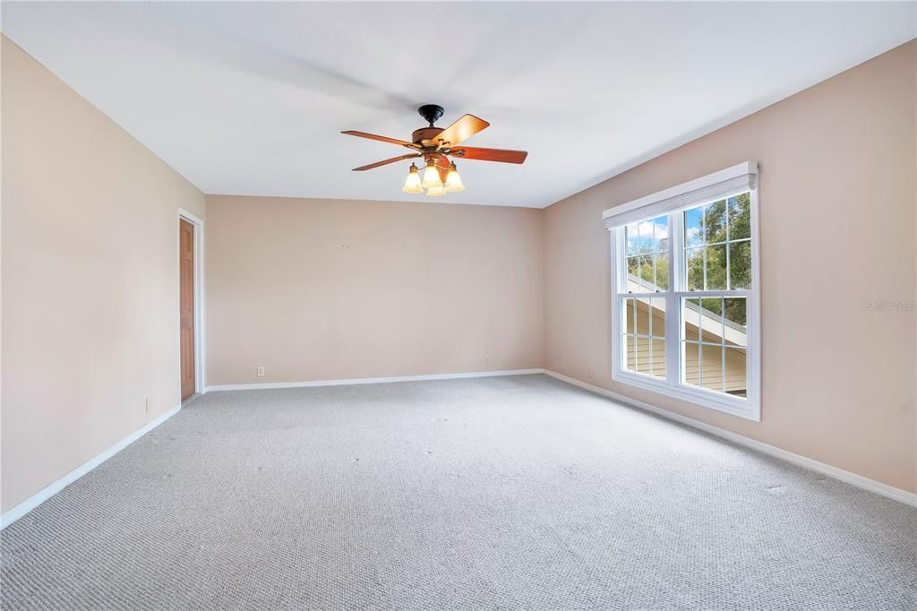 出租: $4,200 (3 贝兹, 3 浴室, 3285 平方英尺)