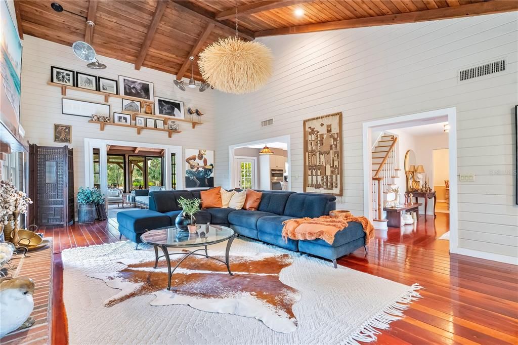 出租: $4,200 (3 贝兹, 3 浴室, 3285 平方英尺)