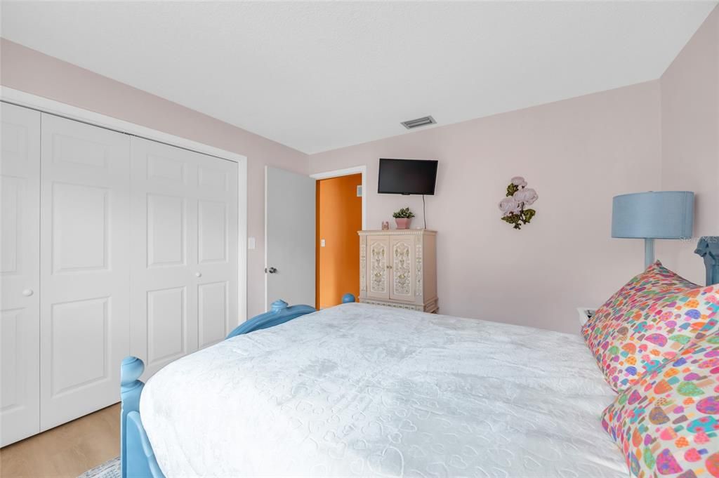 For Sale: $390,000 (2 beds, 2 baths, 1508 Square Feet)