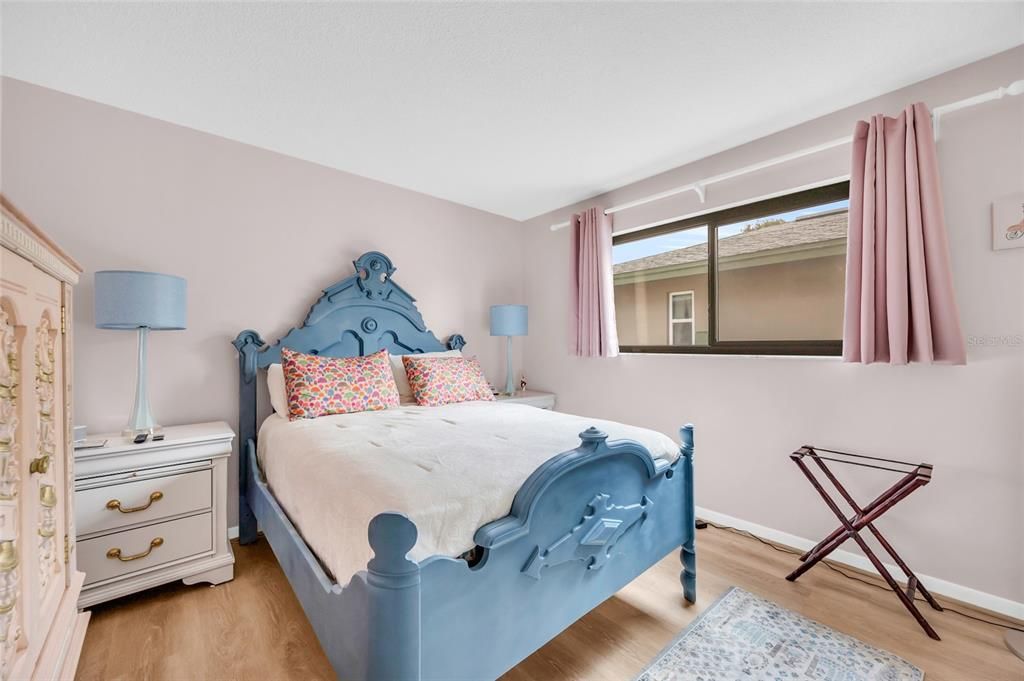 For Sale: $390,000 (2 beds, 2 baths, 1508 Square Feet)