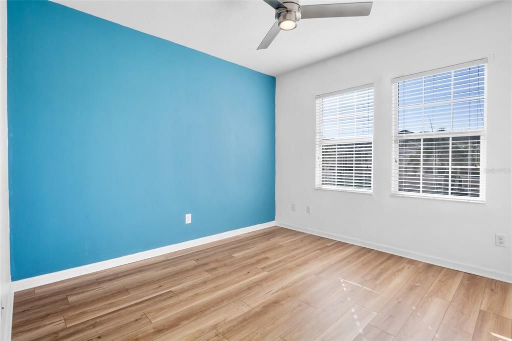 For Sale: $259,900 (3 beds, 2 baths, 1585 Square Feet)