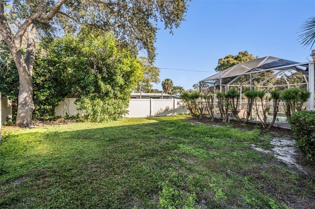 For Sale: $875,000 (4 beds, 3 baths, 3496 Square Feet)