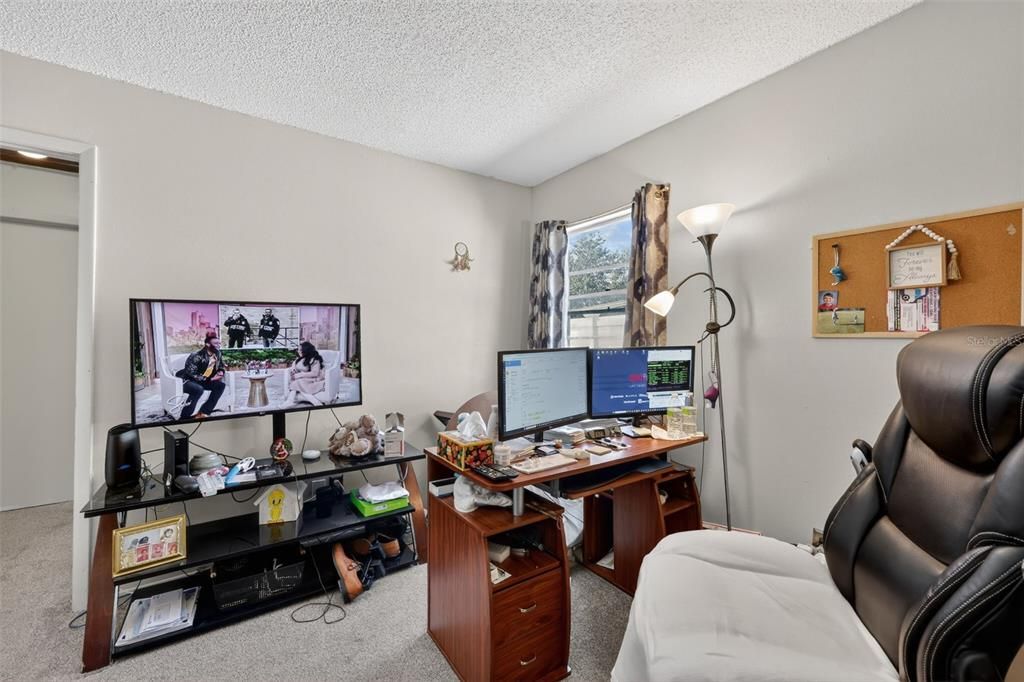 На продажу: $299,900 (3 спален, 2 ванн, 1200 Квадратных фут)