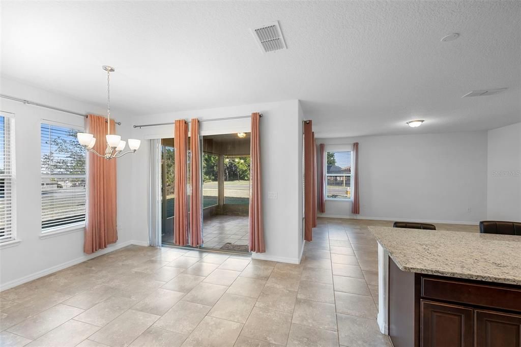 待售: $429,900 (4 贝兹, 3 浴室, 2110 平方英尺)