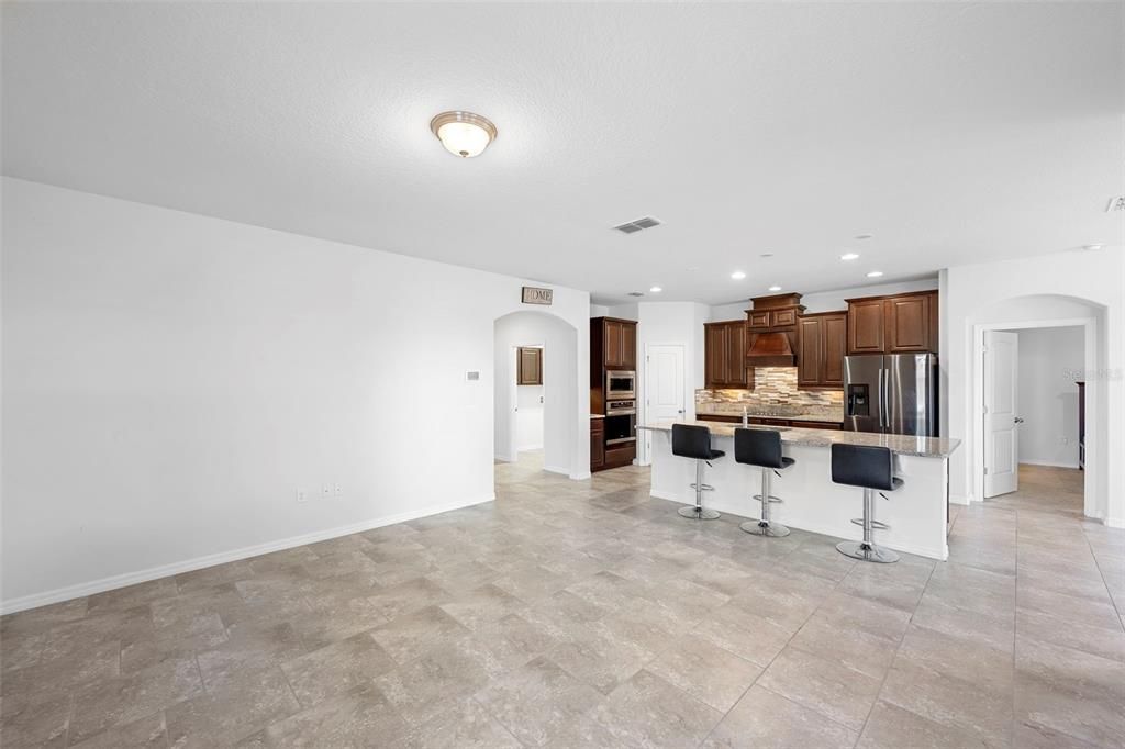 待售: $429,900 (4 贝兹, 3 浴室, 2110 平方英尺)