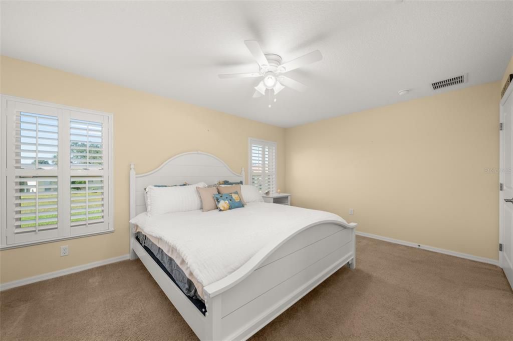 En Venta: $299,500 (2 camas, 2 baños, 1381 Pies cuadrados)