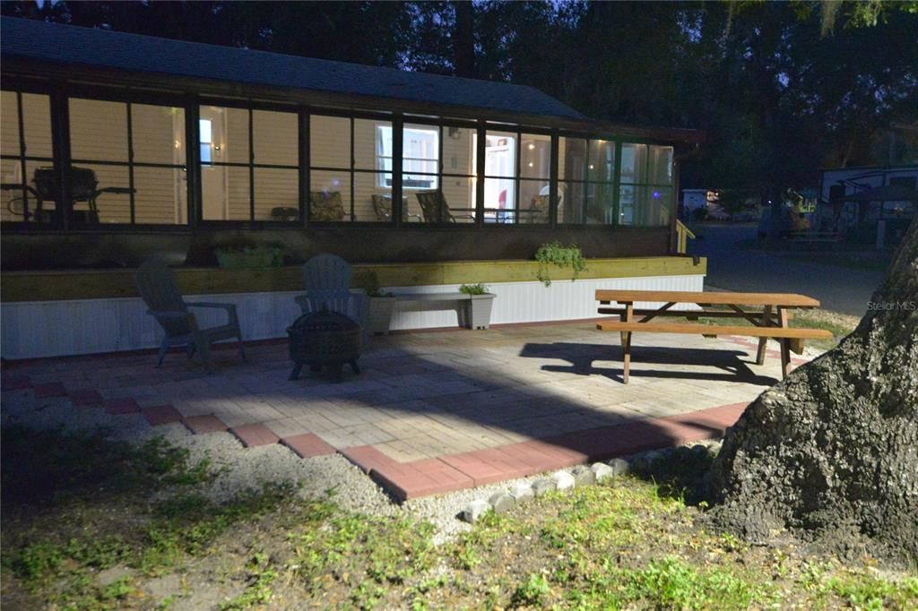 For Sale: $108,000 (1 beds, 1 baths, 396 Square Feet)