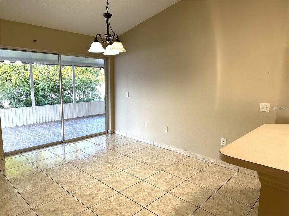 待售: $299,900 (3 贝兹, 2 浴室, 1479 平方英尺)