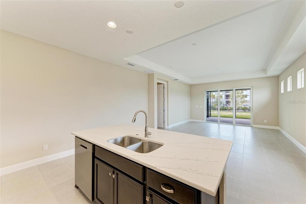 For Sale: $399,990 (2 beds, 2 baths, 1579 Square Feet)