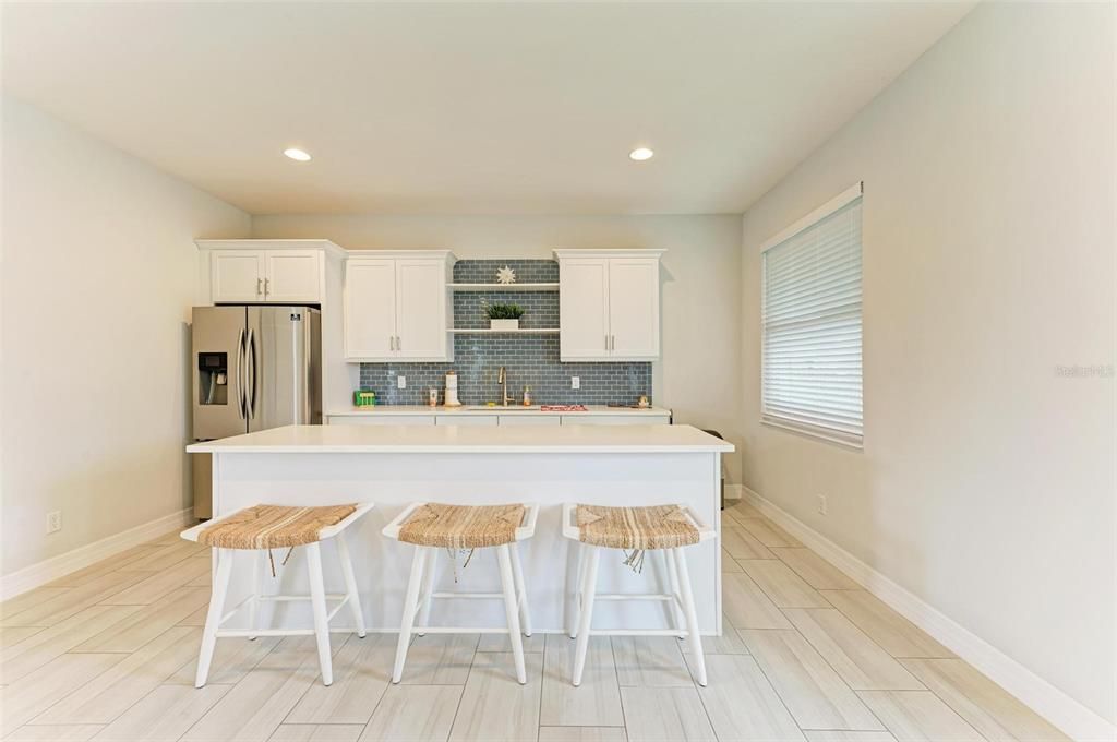 For Sale: $399,990 (2 beds, 2 baths, 1579 Square Feet)