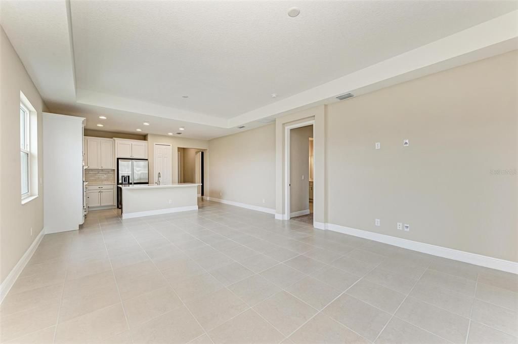 For Sale: $399,990 (2 beds, 2 baths, 1579 Square Feet)