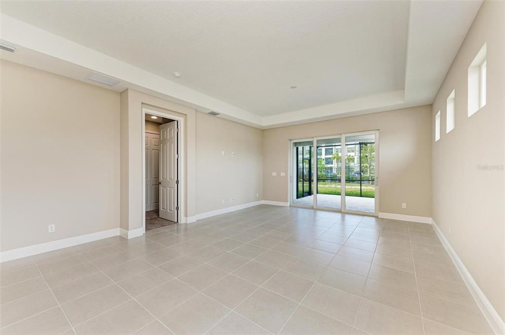 For Sale: $399,990 (2 beds, 2 baths, 1579 Square Feet)