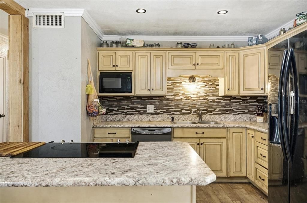 En Venta: $235,000 (3 camas, 1 baños, 1300 Pies cuadrados)