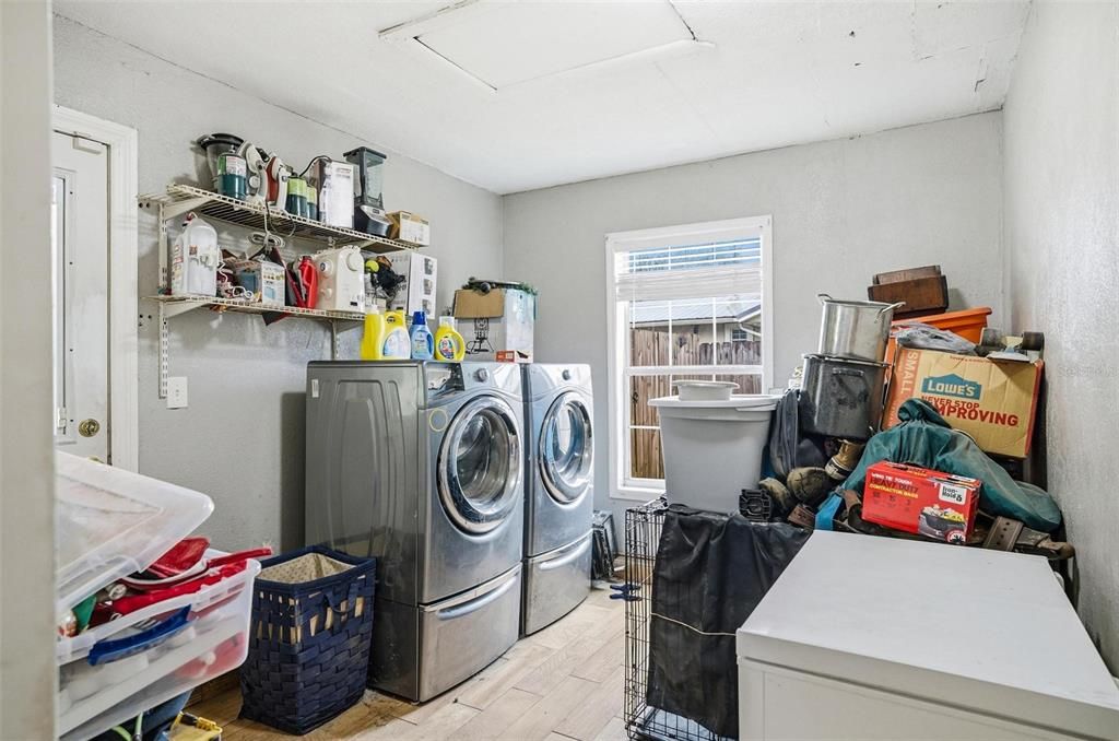 En Venta: $235,000 (3 camas, 1 baños, 1300 Pies cuadrados)