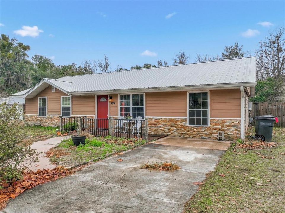 En Venta: $235,000 (3 camas, 1 baños, 1300 Pies cuadrados)