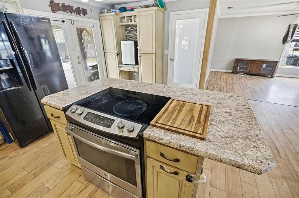 En Venta: $235,000 (3 camas, 1 baños, 1300 Pies cuadrados)